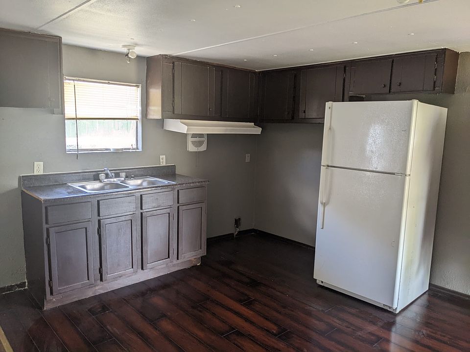 2nd image of 1219 Novella Ave