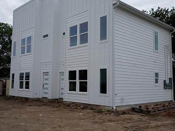 4th image of 4357 Elmwood St #A-d