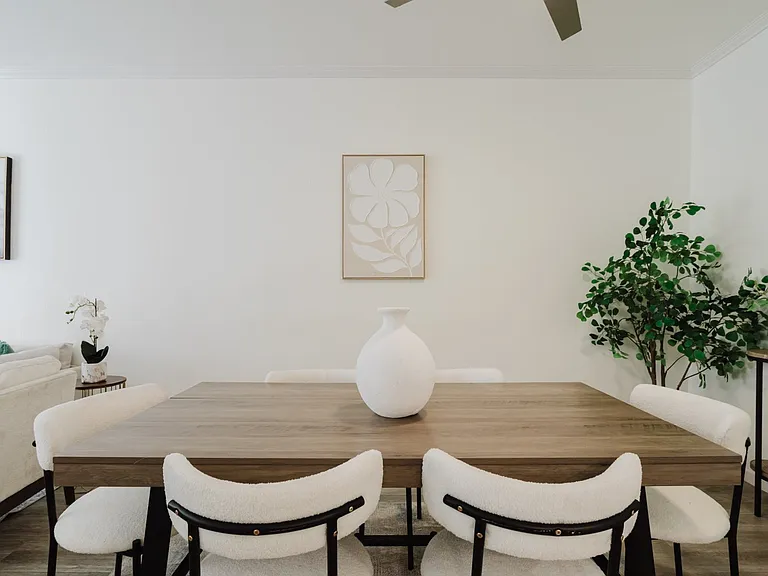 435 E Valencia Ave #105 — Photo 10
