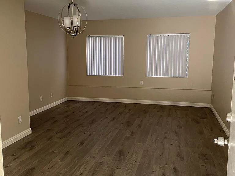 931 Tularosa Dr #5 — Photo 6