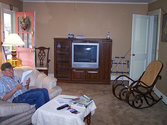 3rd image of 120 Lamar St