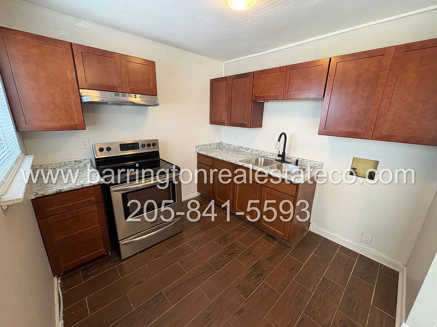 Tarrant — Photo 2