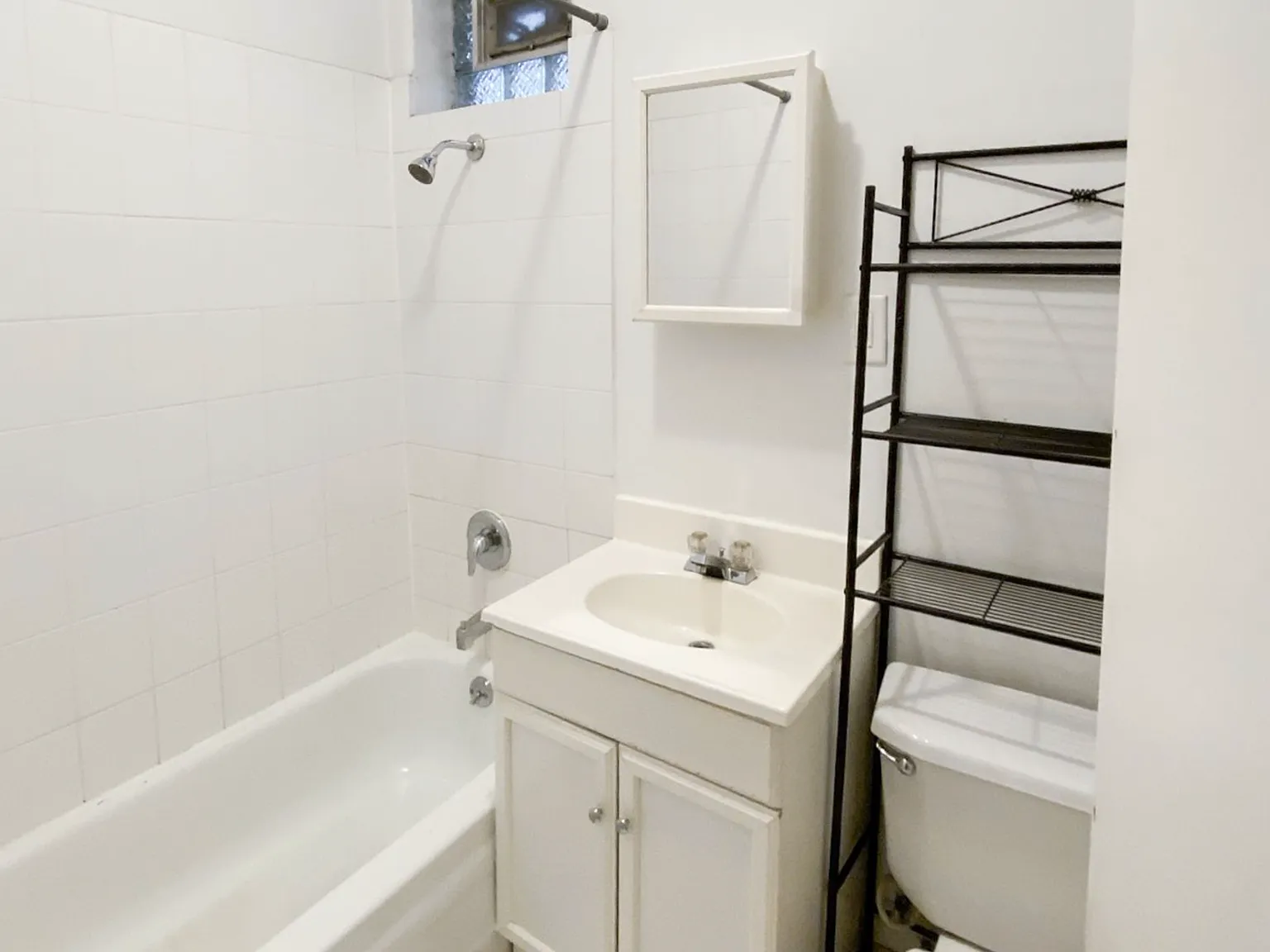 1 bed, 1.0 bath, $2,495 — Photo 4