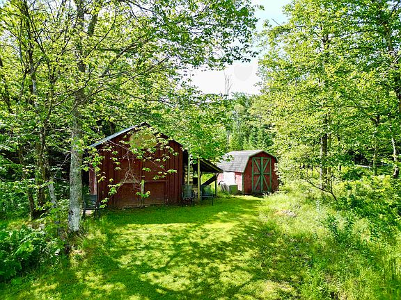 5th image of 578 Greenfield Rd