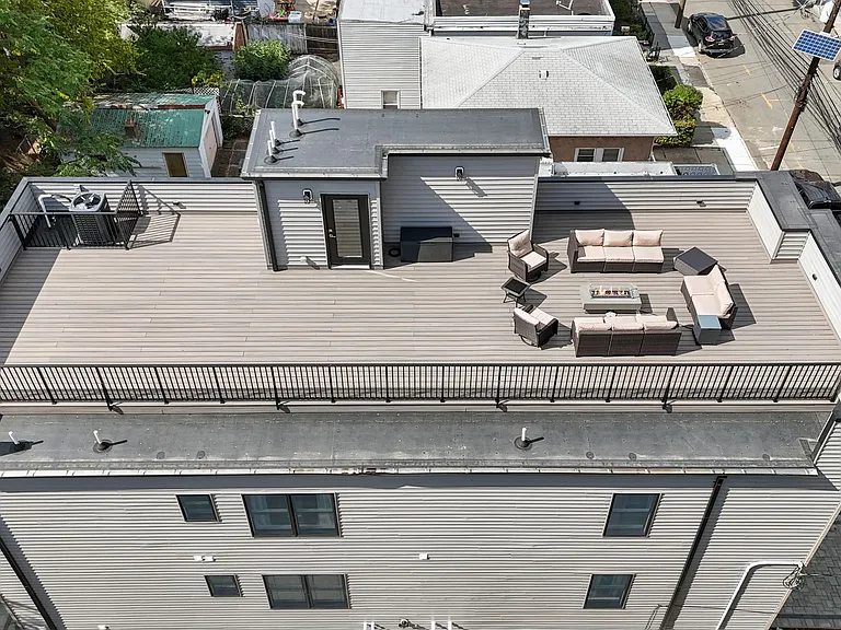 335 Virginia Ave — Photo 37