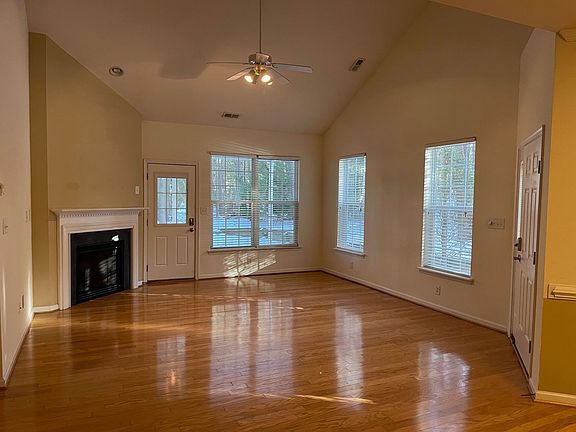 5th image of 4257 Falcon Creek Dr