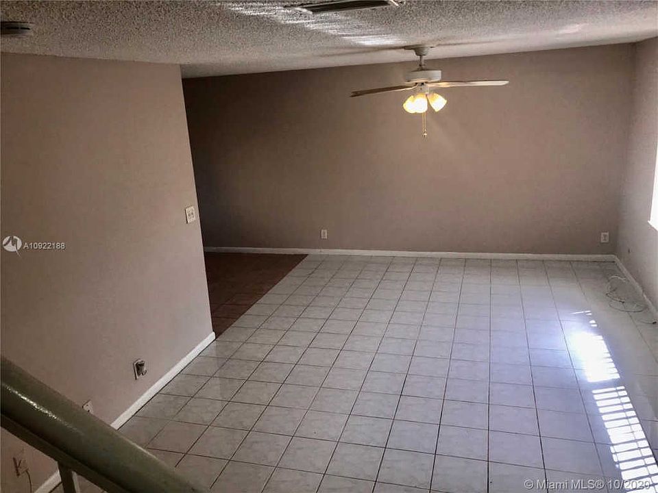 1st image of 608 NE 29th Dr APT 2