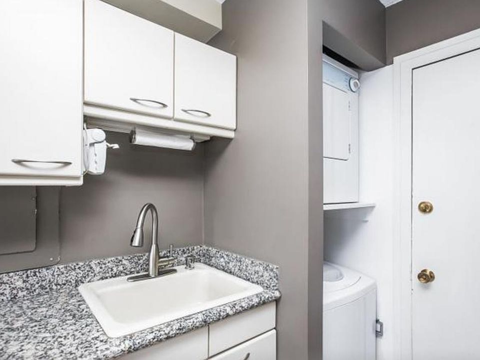 1st image of 2754 N Hampden Ct APT 1505