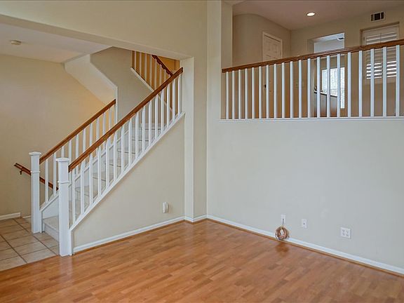 3rd image of 24008 Bridgeport Ln Unit 7