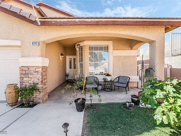 4th image of 8345 Spruce Meadows Ave