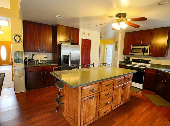 4th image of 1416 Heron Dr
