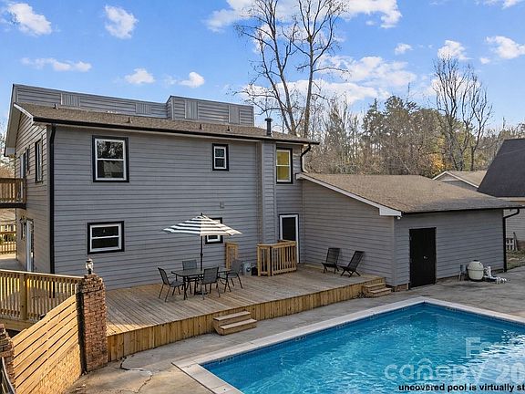 4th image of 94 Cumberland Ct SW