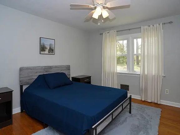 5th image of 1405 Shamrock Ave