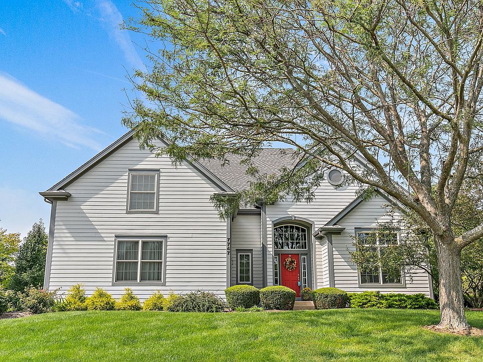 7747 Farrell Dr, Crystal Lake, IL 60014 MLS 11704444 Zillow