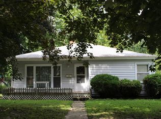 1310 Circle Dr NW, Kankakee, IL 60901