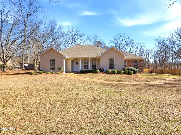 114 Hollybush Pl, Brandon, MS 39047