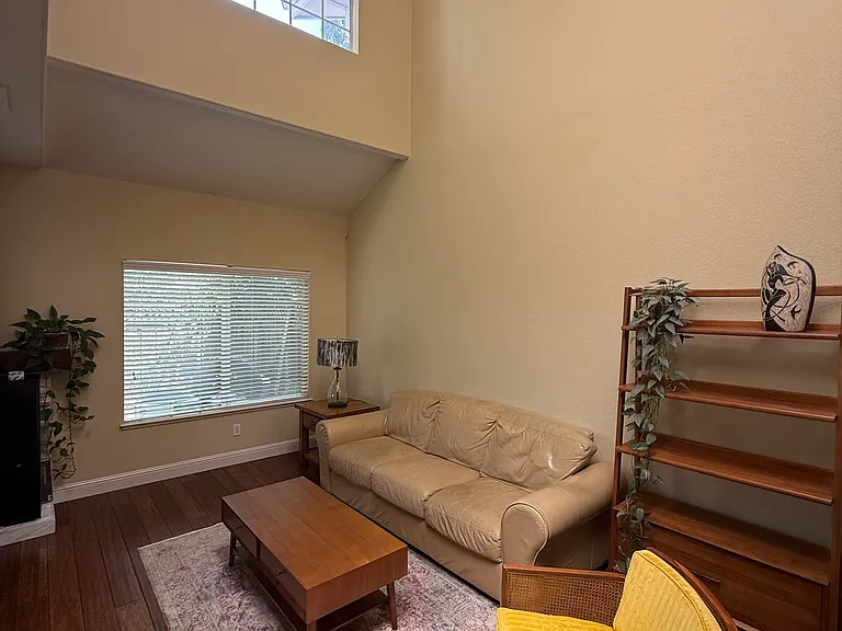 50 Heather Garden Ln — Photo 4