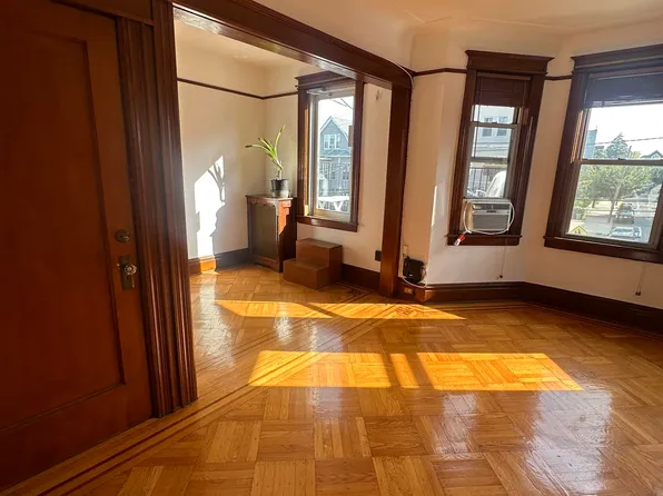 22 46th Street image 2 of 7