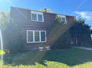 915 Monterrey Ct, Crown Point, IN 46307