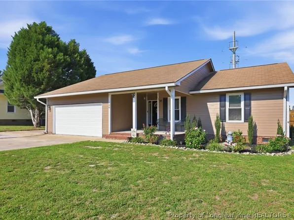 108 Eileen Dr, Spring Lake, NC 28390