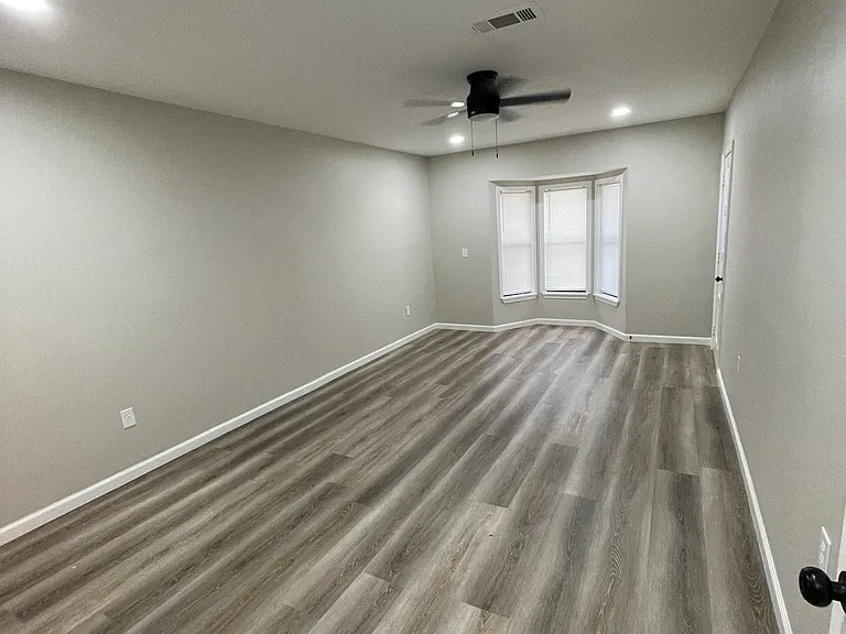 104 N Woodland Dr — Photo 8