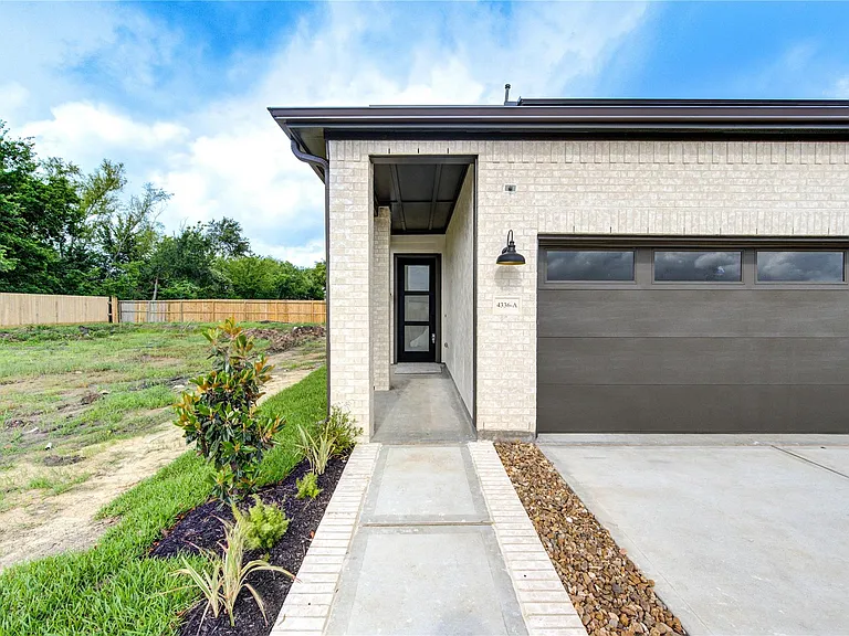 4336 Avron Dr #A — Photo 3