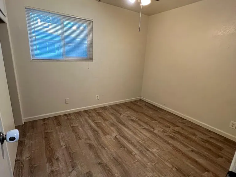 Bedroom 2 - Other view