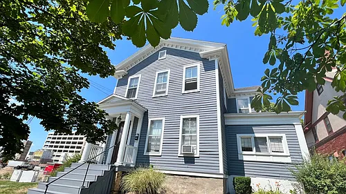 223-225 Lyon NE Photo 1