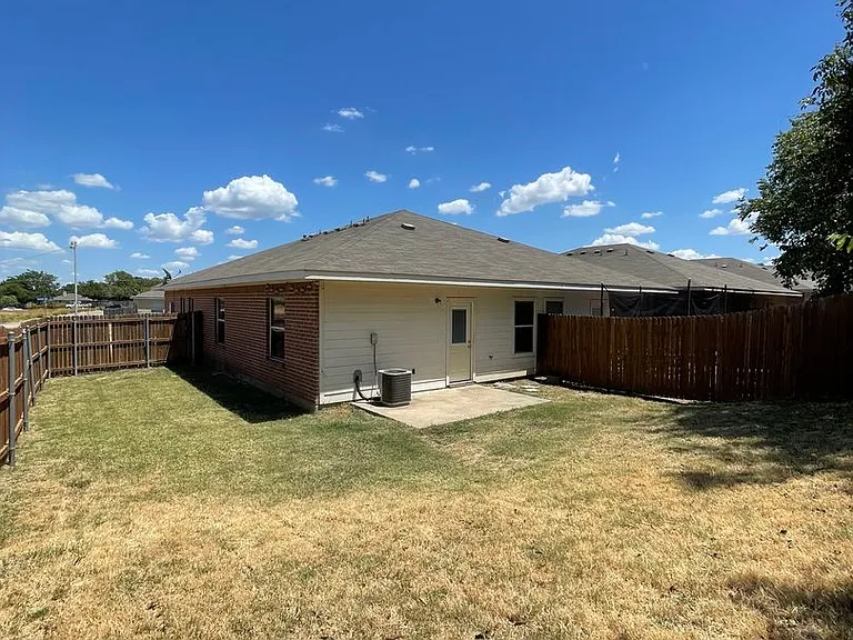 5900 Lovingham Ct — Photo 34