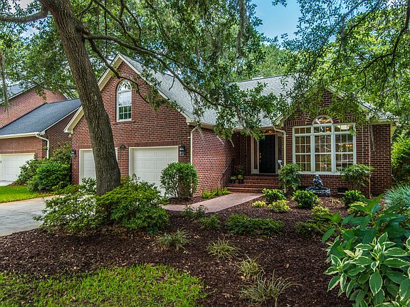 2nd image of 1359 Southlake Dr