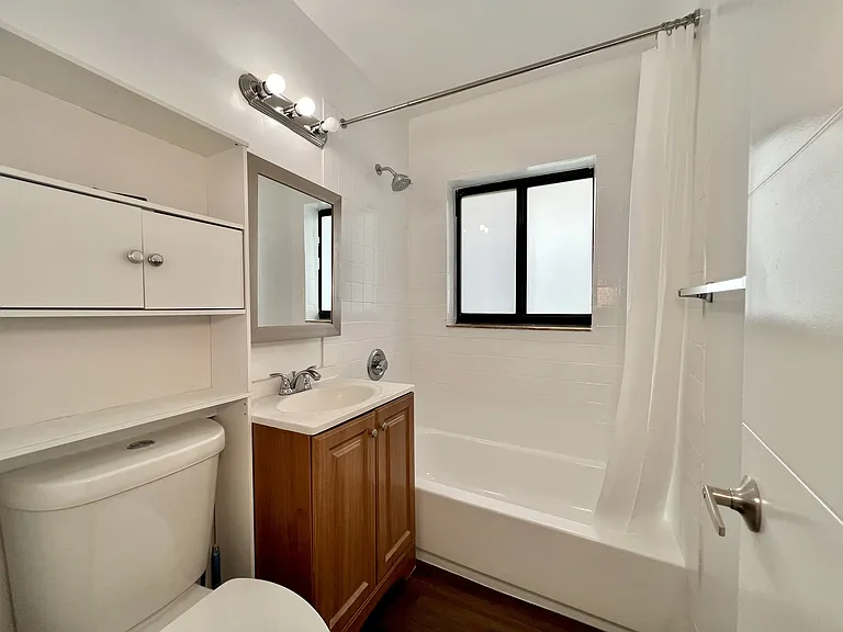 877 80th St #4 — Photo 7