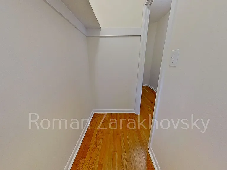 7 Wade St #6 — Photo 18