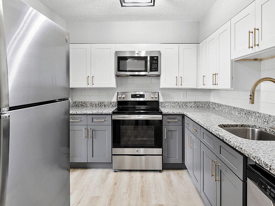 Oasis of O'Bryonville Kitchen