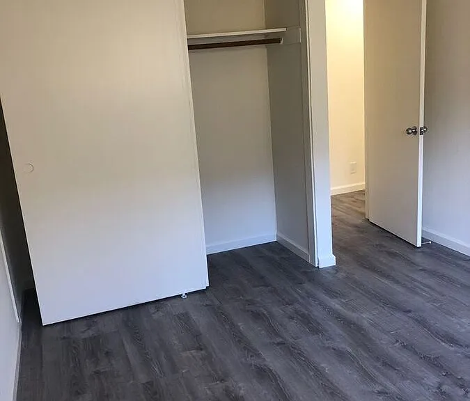 2315 Parker St — Photo 9