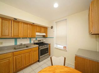 18-45 Ditmars Blvd #1A, Astoria, NY 11105