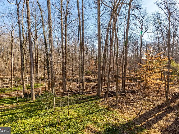2nd image of 11215 Willowbrook Dr