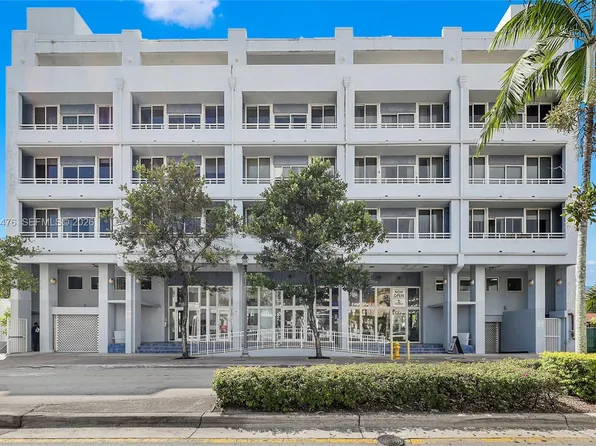 3250 Grand Ave APT 303, Miami, FL 33133