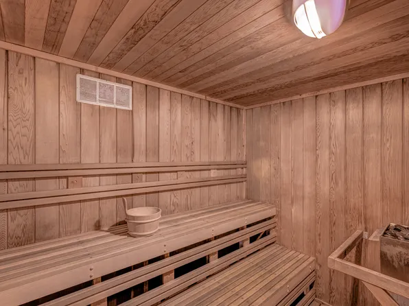 Casa Hermosa Apartments, 307 Montana Ave APT 105, Santa Monica, CA 90403