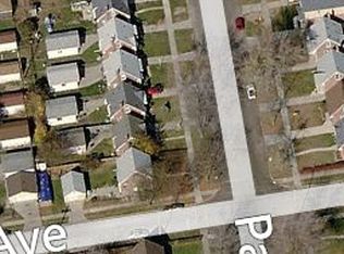 9725 Park Ave, Allen Park, MI 48101