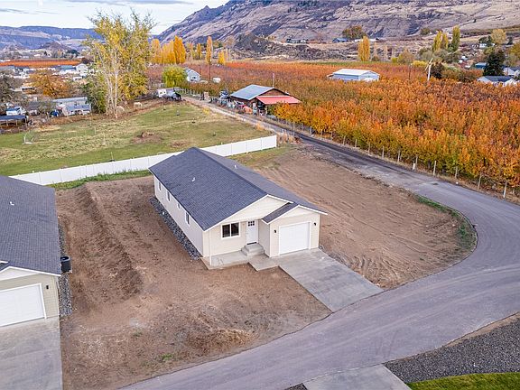 3rd image of 14 Lavon Lane