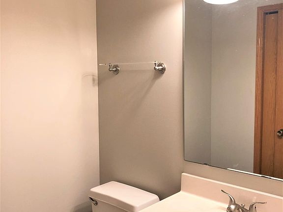 5th image of 1506 Millpond Ct