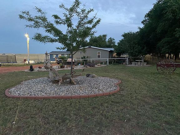 Beautifully landscaped 