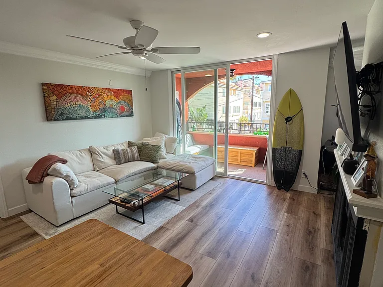 860 Turquoise St #225 — Photo 2