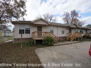 402 S 12th St APT D, Van Buren, AR 72956