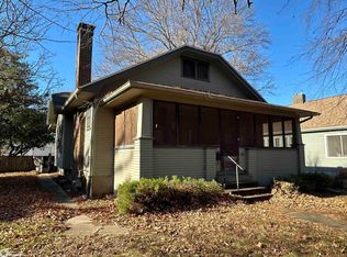 1921 River St, Burlington, IA 52601
