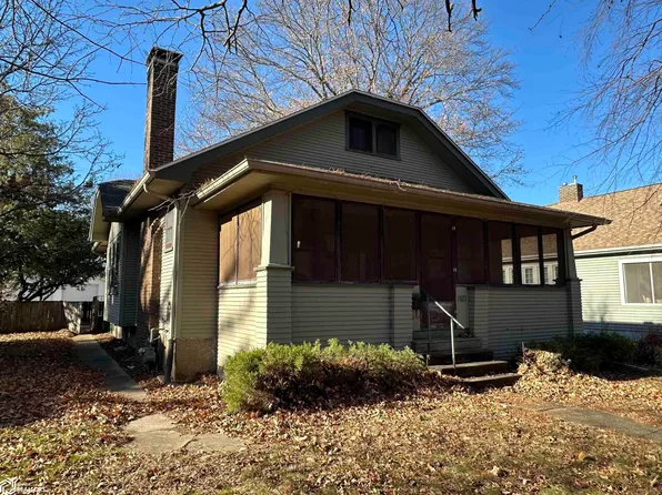 1921 River St, Burlington, IA 52601