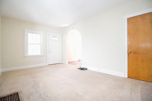 3rd image of 3325 Maher St
