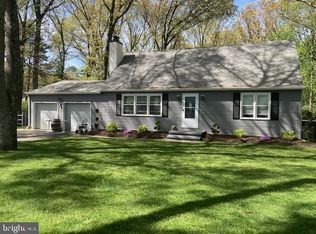 153 W Millstream Rd, Cream Ridge, NJ 08514