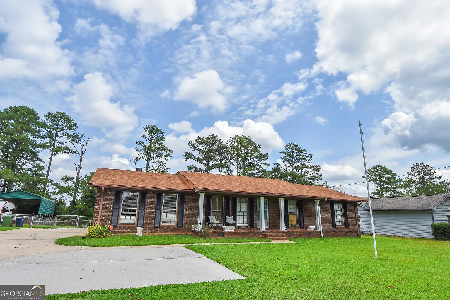 311 Maddox Rd photo 1