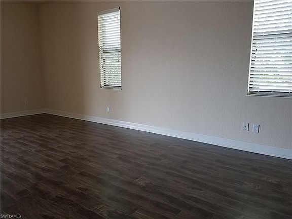 4th image of 2130 SW 48th Ter